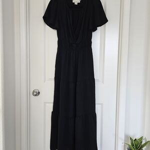 Elegant Black Maxi Dress